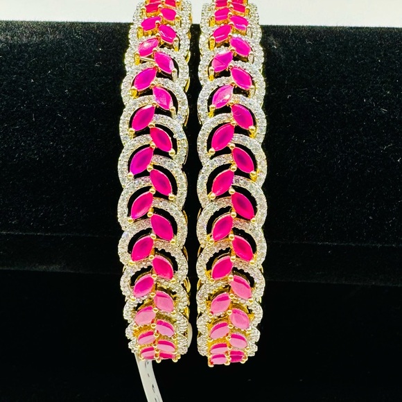 Cubic Zirconia Bracelet Size 2.8 - Picture 2 of 3